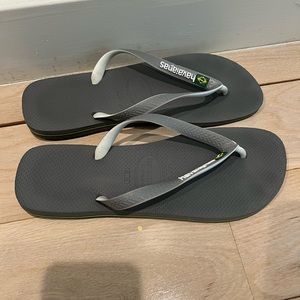 Havaianas lightly worn! Size 12